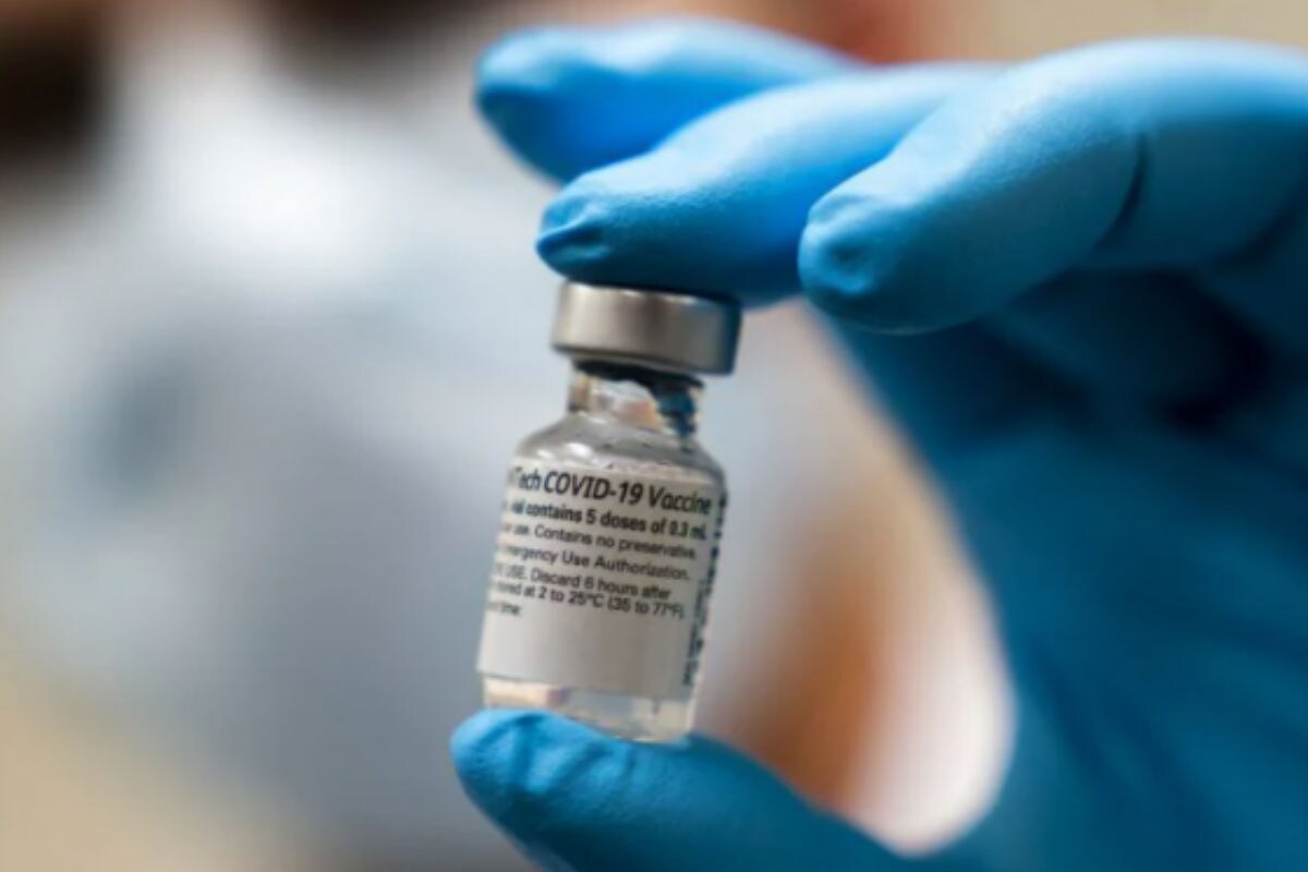 खळबळजनक! एक-दोन नव्हे तर दिले लशीचे सहा डोस, महिलेच्या तब्येतीवर काय परिणाम झाला?