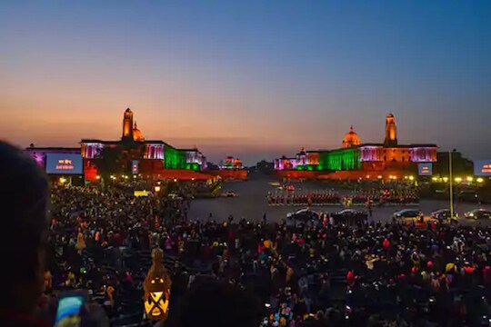 नव्या संसद भवनाबद्दल या 10 महत्त्वाच्या गोष्टी तुम्हाला माहीत आहेत का?