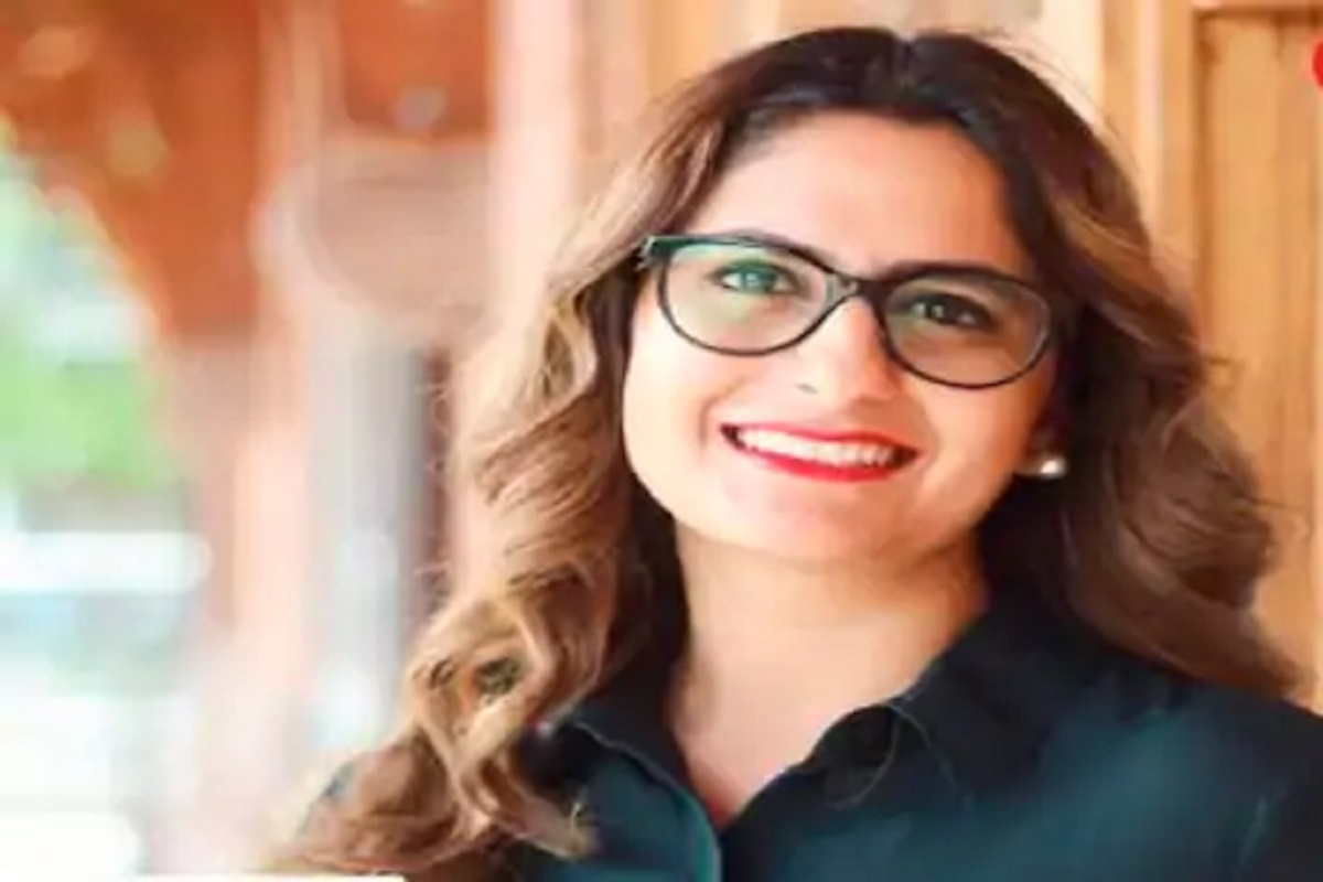 खासदारबाईंनी केला कोरोना काळात प्रवास, इतकी टीका झाली की वैतागून दिला राजीनामा