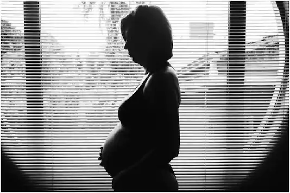 वैज्ञानिकांनी केलेल्या संशोधनानुसार ही लस गर्भावर कोणताही वाईट परिणाम करत नाही. उलट गर्भात वाढणाऱ्या बाळाही सुरक्षा देते. त्यामुळे जन्माला येणाऱ्या बाळाची रोग प्रतिकारकशक्ती वाढते.