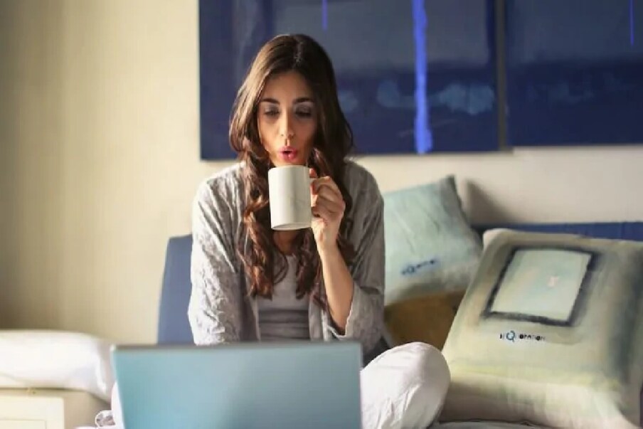 जागतिक आरोग्य संघटनेच्या म्हणण्यानुसार, पर्यावरण, हवामान बदल आणि आरोग्य विभागाच्या संचालिका मारिया नियारा यांनी सांगितलं की, दर आठवड्यात 55 तास किंवा त्यापेक्षा जास्त काळ काम केल्यास आरोग्याविषयी गंभीर समस्या निर्माण होऊ शकतात.
