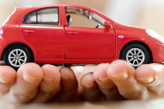 अशाप्रकारे पूर्ण करा गाडी घेण्याचं स्वप्न, Second Hand कारवर स्वस्त कर्ज देत आहेत या 20 बँका
