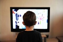 तुमचं कार्टं काही केल्या TV समोरून हटेना; हा VIDEO पाहा मिळेल आयडिया