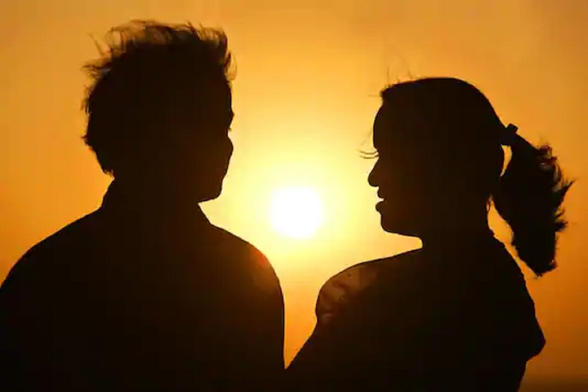 महिला आणि पुरुष वेगवेगळ्या वयात वेगवेगळ्या गोष्टींना महत्व देतात.