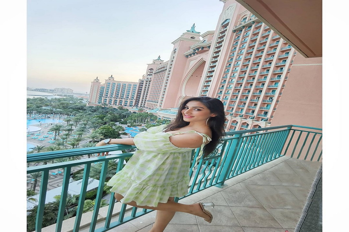 या अभिनेत्रीचं बिकिनीवरून झालं भयानक ट्रोलिंग, INSTAGRAM वर मांडलं सडेतोड मत