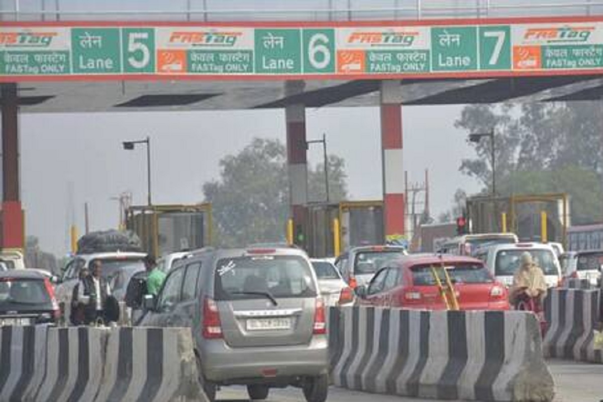 वाहनधारकांनो सावधान! उद्या मध्यरात्रीपासून FASTag होणार अनिवार्य, सरकारचे निर्देश