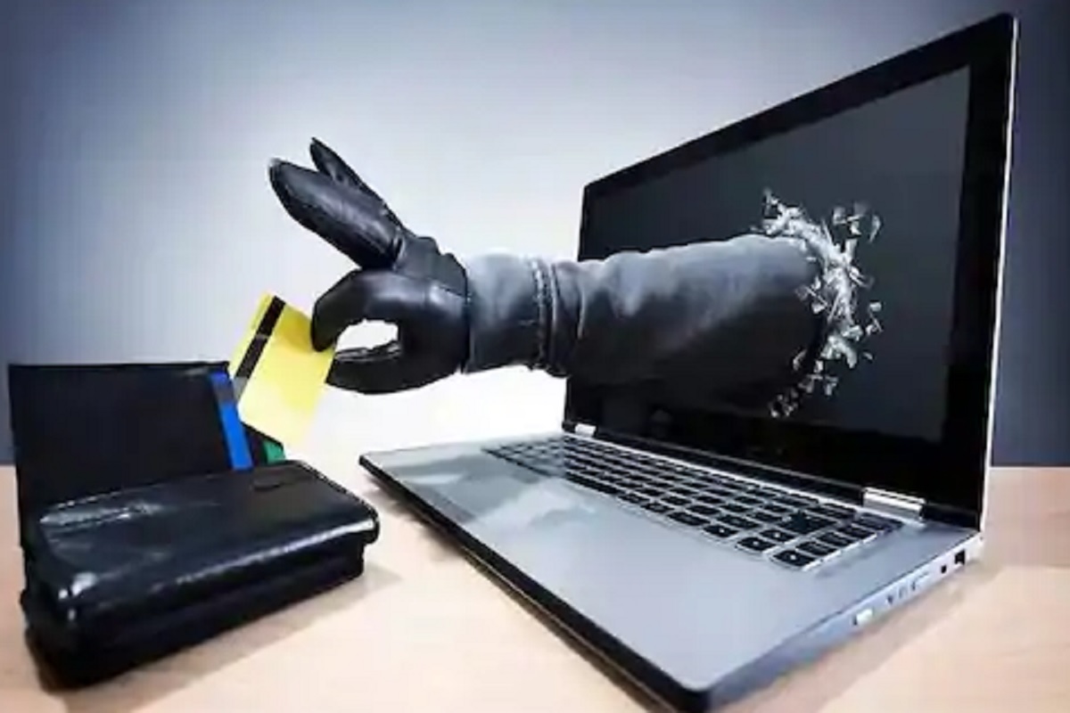 झटपट कर्ज मिळवण्याच्या नादात गमावाल आयुष्यभराची कमाई, या लिंकवर क्लिक न करण्याचा SBI चा इशारा