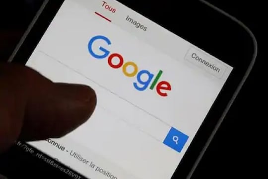 चुकूनही Google वर Search करू नका 'या' 10 गोष्टी; होऊ शकतं नुकसान