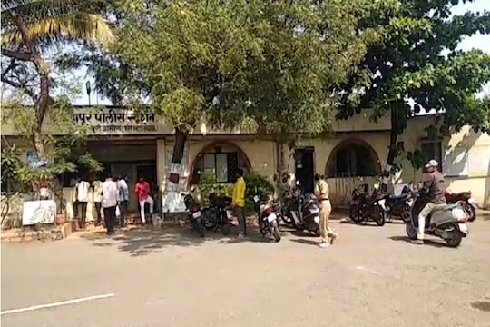 धक्कादायक! चुलतीच्या डोक्यात कुऱ्हाडीने हल्ला, जागीच मृत्यू; पुणे जिल्ह्यातील घटना