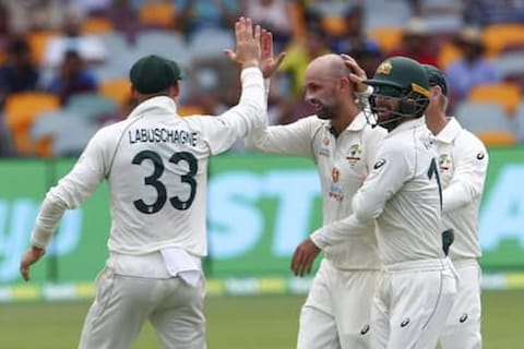 ऑस्ट्रेलियाला बॉर्डर-गावसकर ट्रॉफी जिंकण्यासाठी कोणत्याही परिस्थितीमध्ये ब्रिस्बेन टेस्ट जिंकणे आवश्यक आहे. तर भारताला ट्रॉफी कायम राखण्यासाठी फक्त ड्रॉ ची गरज आहे. 