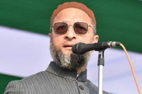कट्टर हिंदुत्ववादी पक्ष अशी ओळख असलेल्या शिवसेनेने चक्क MIM ला पाठिंबा दिला आहे.