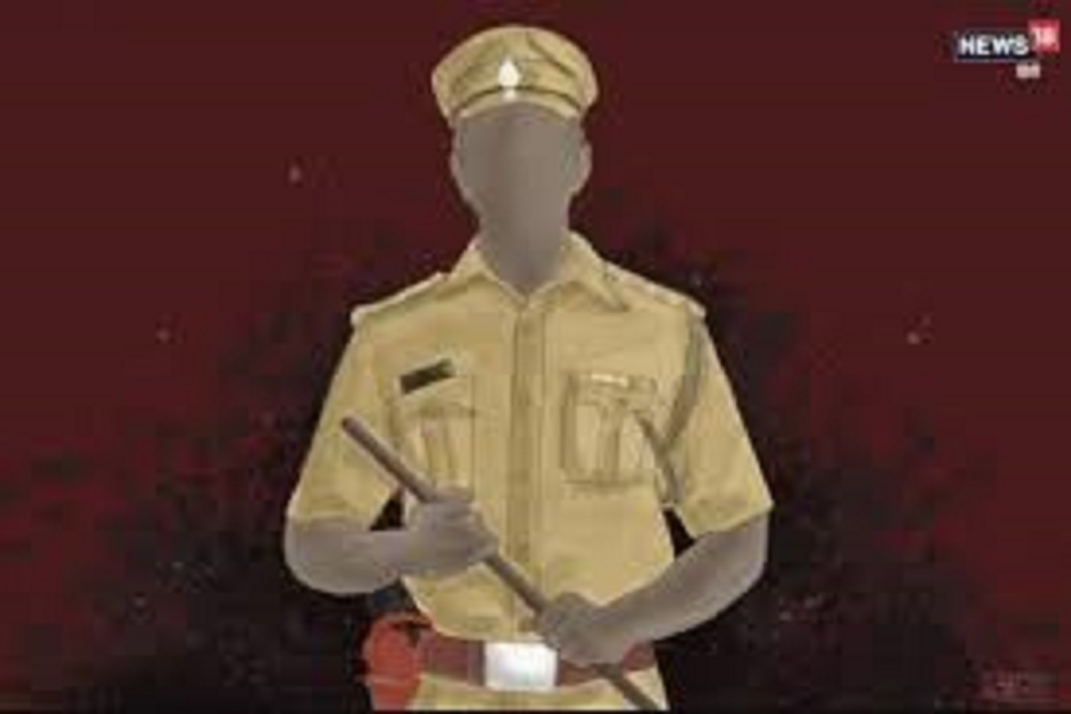 सरकारी कार्यालयात दिली शिंक, पोलीस कर्मचाऱ्याला बेदम मारहाण