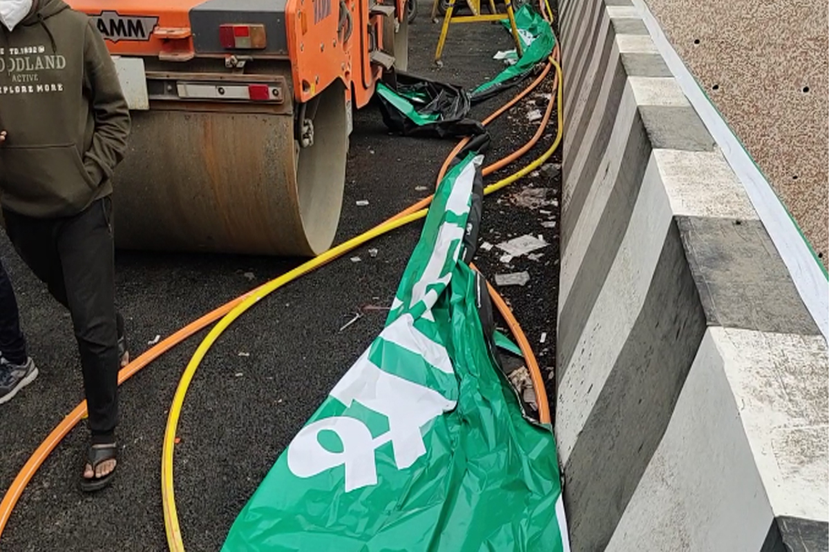 साताऱ्यात समाजकंटकांनी फाडले संभाजीराजेंचं बॅनर, उदयनराजेंनी केले होते उद्घाटन