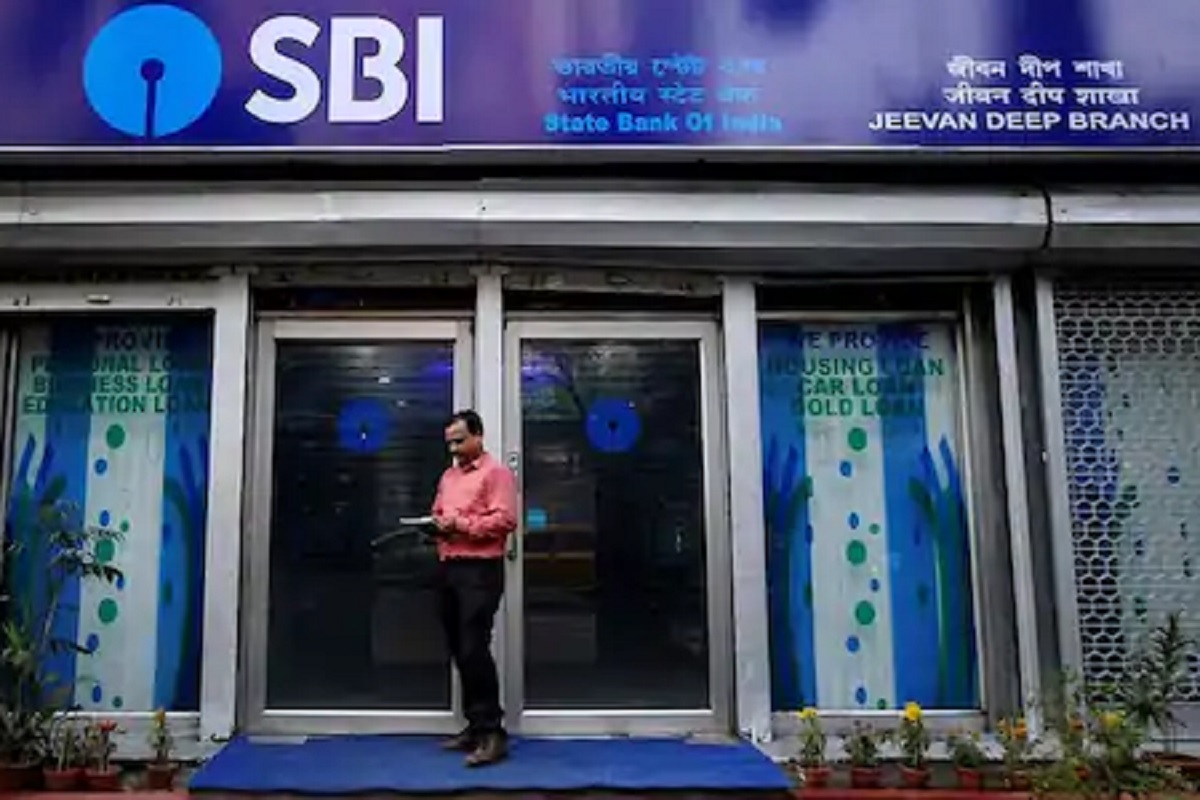 SBI, ICICI, HDFC बँकेत खातं असणाऱ्यांसाठी महत्त्वाची बातमी, 'ही' सेवा लवकरच होणार बंद!