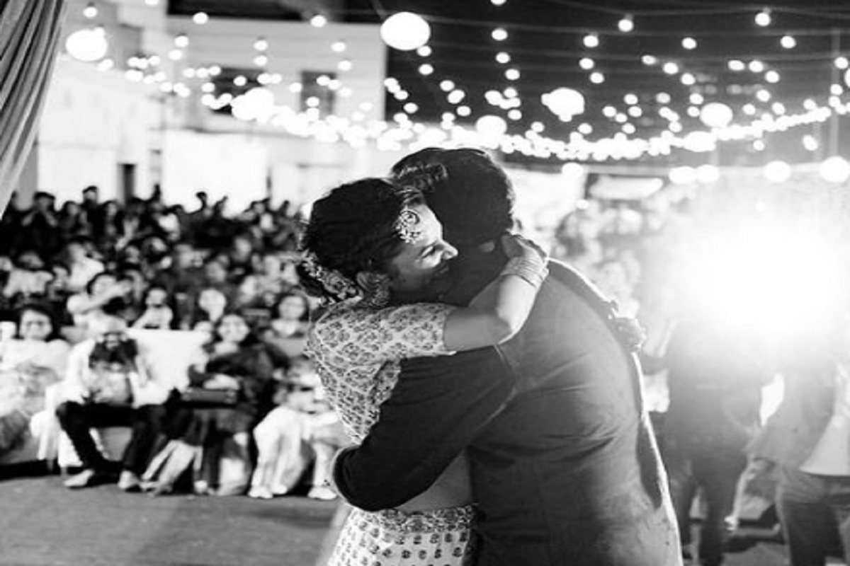 मराठी सेलिब्रिटी कपल अडकलं लग्नबंधनात! शाही लग्नसोहळ्याचे PHOTO VIRAL