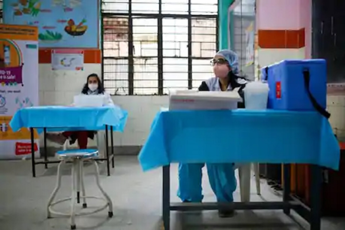 मुंबईकरांसाठी खूशखबर! उद्यापासून दिली जाणार कोरोना लस