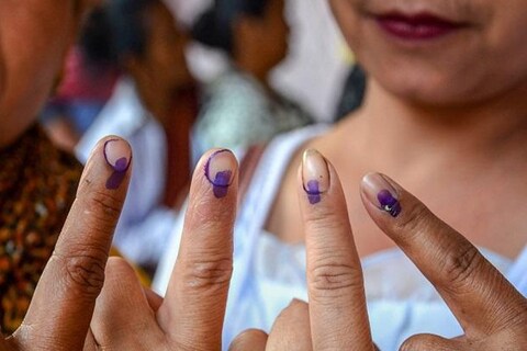  खरं तर एका मताने संपूर्ण सरकार पडू शकतं, एवढी तुमच्या-माझ्या एका मताची ताकद आहे.