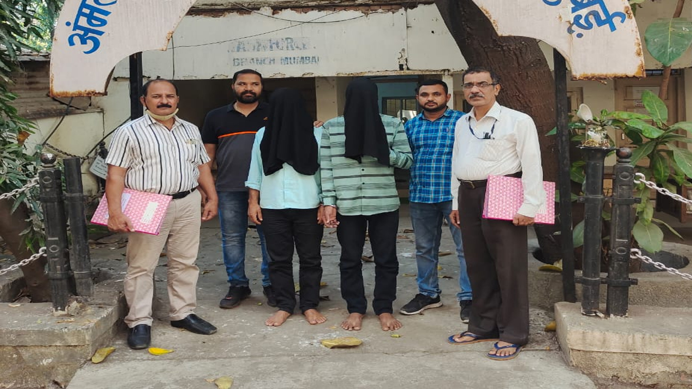 मुंबई पोलिसांची मोठी कारवाई, कापडी पिशवीतून 40 लाखांचे चरस विकणाऱ्याला अटक