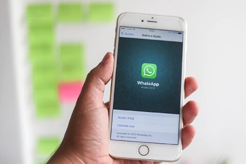 WhatsApp च्या प्रवक्त्यांनी दिलेल्या माहितीनुसार, या नव्या अपडेटमुळे युजर्सची प्रायव्हसी संपुष्ठात येणार नाही. कंपनी आजही युजर्सच्या प्रायव्हसीबाबत वचनबद्ध आहे.