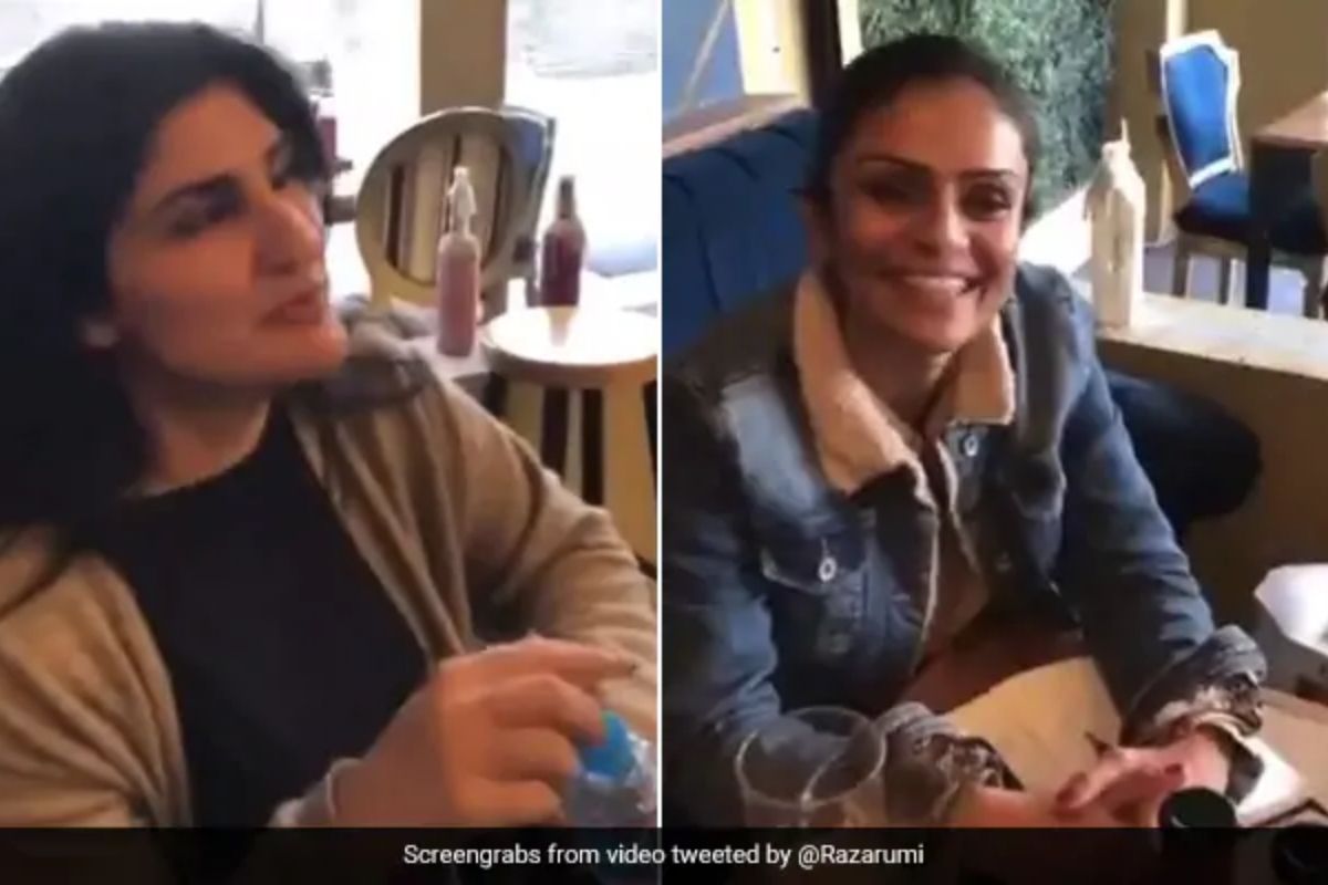 इंग्रजी बोलण्यावरुन दोन महिलांनी कॅफे मॅनेजरची उडवली खिल्ली; सर्वांसमोर करायला लावलं हे कृत्य, पाहा VIDEO