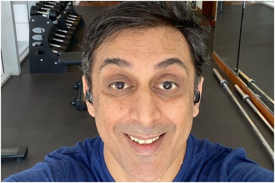 आयसीसीच्या हॉल ऑफ फेममध्ये स्थान पटकावलेले भारताचे महान क्रिकेटपटू सुनील गावसकर यांचा मुलगा रोहन गावसकरही आयपीएलमध्ये खेळला. 2009 सालच्या आयपीएलमध्ये रोहन कोलकात्याच्या टीममध्ये होता. केकेआरने त्याला फक्त 2 मॅचमध्येच खेळण्याची संधी दिली. आता रोहन गावसकर कॉमेंट्री करताना दिसतो. रोहनने भारताकडून 2004 साली 11 वनडेही खेळल्या. (Rohan Gavaskar/Instagram)
