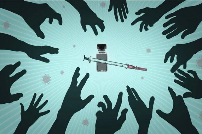 CDC च्या म्हणण्यानुसार सर्जिकल मास्कवर कपड्याचा मास्क लावण्याचा प्रयत्न करा. यामुळे व्हायरस सहजासहजी तुमच्याआत प्रवेश करू शकणार नाही.