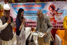 आधी सोनिया गांधींवर टीका, आता काँग्रेस आमदाराची राम मंदिराला 51 लाखांची देणगी आधी सोनिया गांधींवर टीका, आता काँग्रेस आमदाराची राम मंदिराला 51 लाखांची देणगी