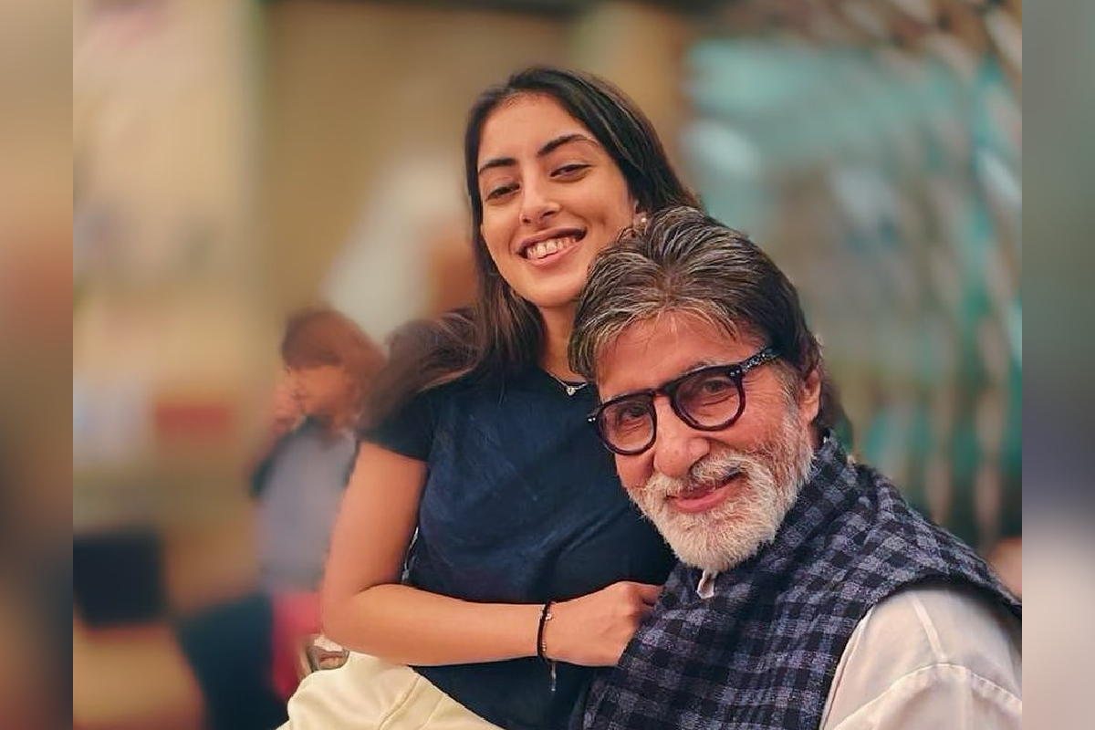 ‘तुझी आई करते तरी काय?’; बिग बींची नात ट्रोलर्सवर संतापली