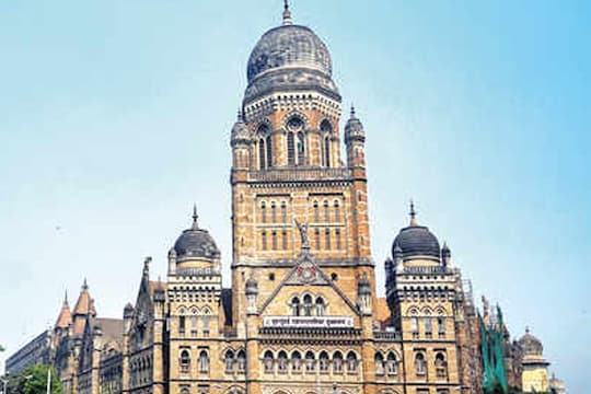 विना मास्क फिरणाऱ्यांवर कारवाई, मुंबई पालिकेनं वसूल केला तब्बल 58 कोटींचा दंड