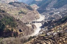 Chamoli Disaster: आईनं फोन केला नसता तर...मृत्यूच्या दाढेतून वाचले मुलासह 25 जण! Chamoli Disaster: आईनं फोन केला नसता तर...मृत्यूच्या दाढेतून वाचले मुलासह 25 जण!