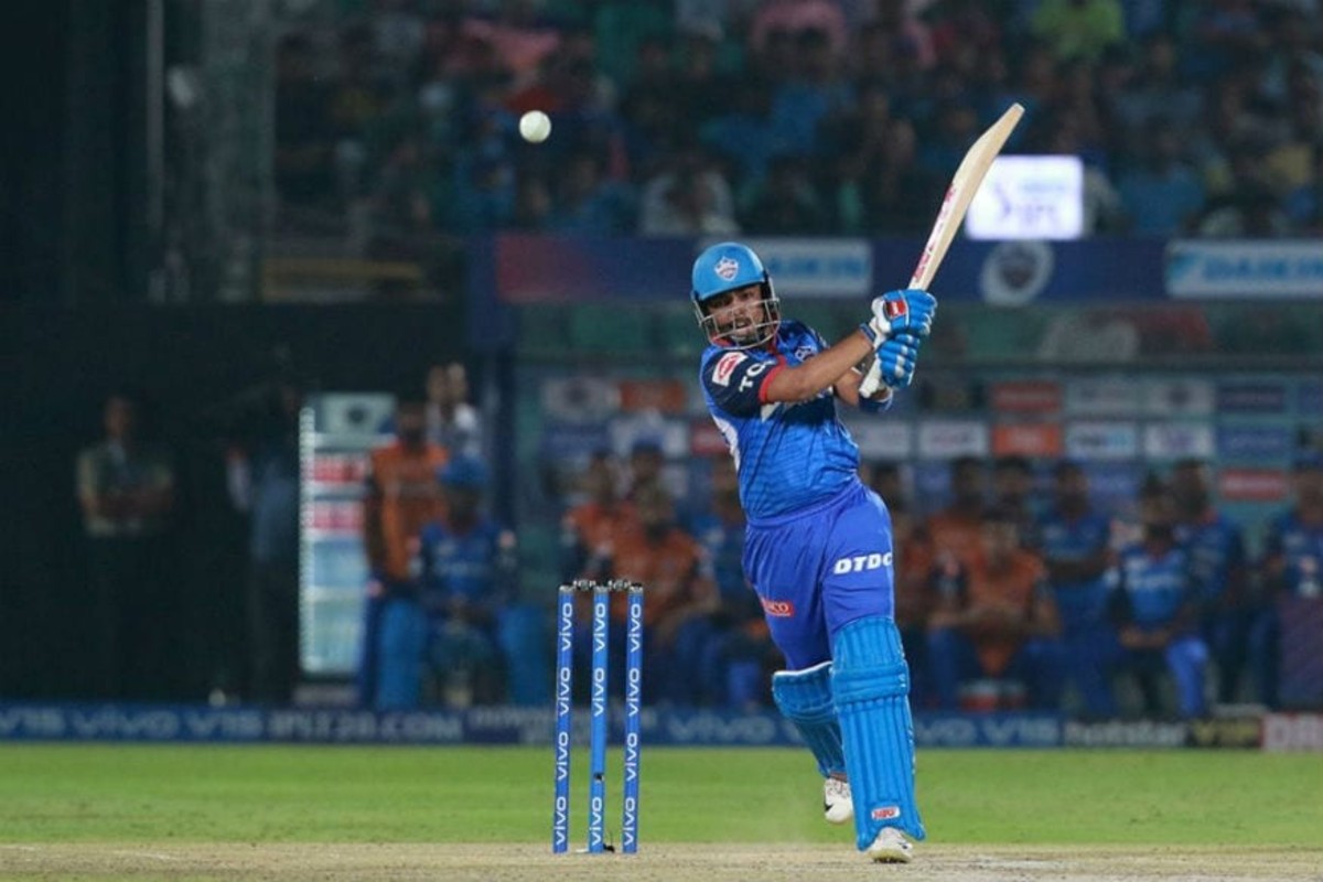 टीम इंडियातून वगळताच पृथ्वी शॉची बॅट तळपली, मुंबईनं दिल्लीचा केला दणदणीत पराभव