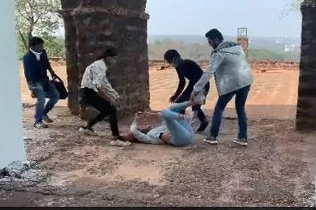 VIDEO: नॅशनल क्रश प्रियाचा झाला अपघात; शूटिंग करताना डोक्यावर बसला मार