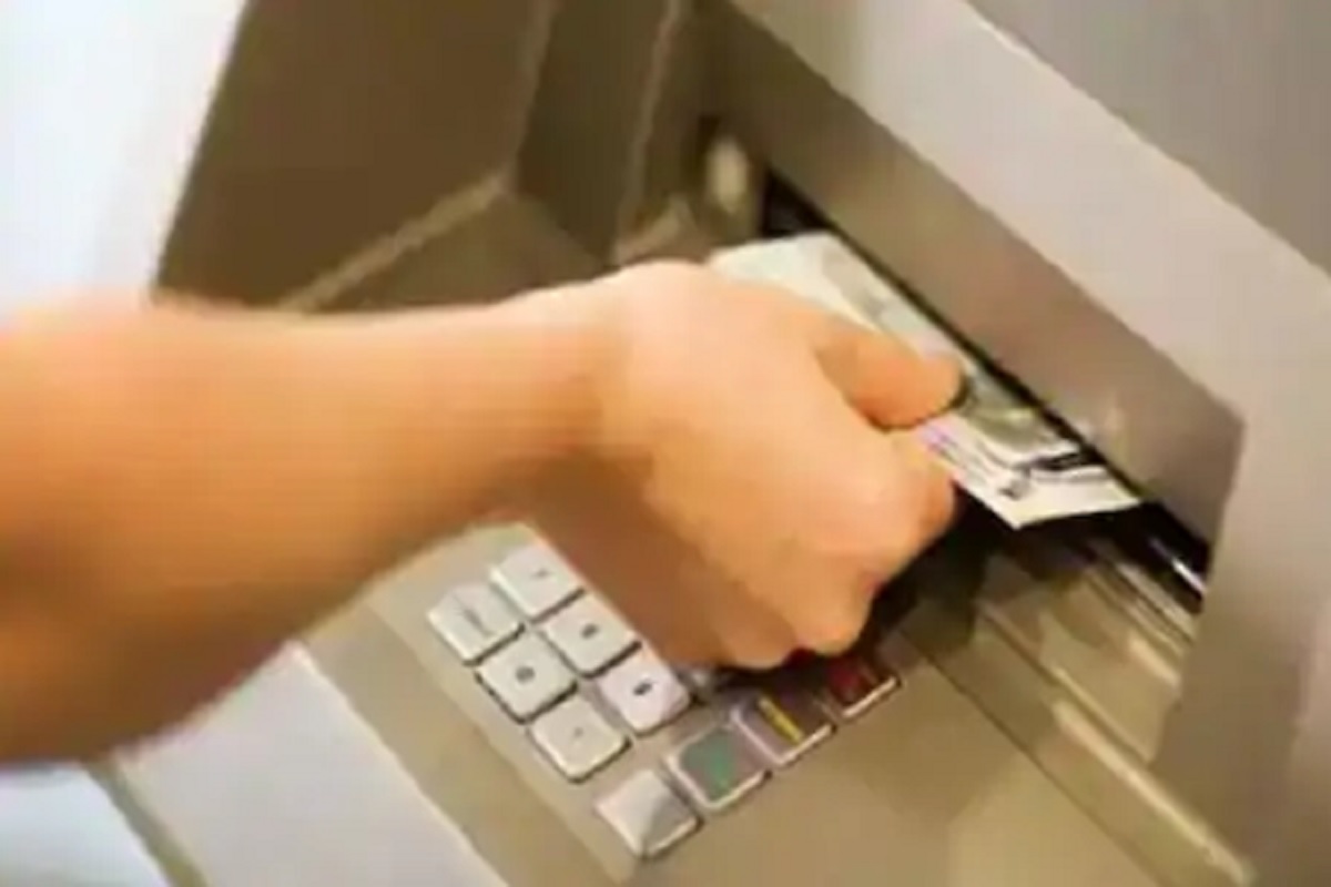 ATM व्हॅन येणार दारात