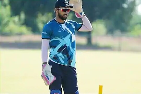 IPL Auction 2021 : अवघ्या 37 चेंडूत झळकावले शतक, कोणत्या संघात मिळणार 'या' धडाकेबाज खेळाडूला संधी?