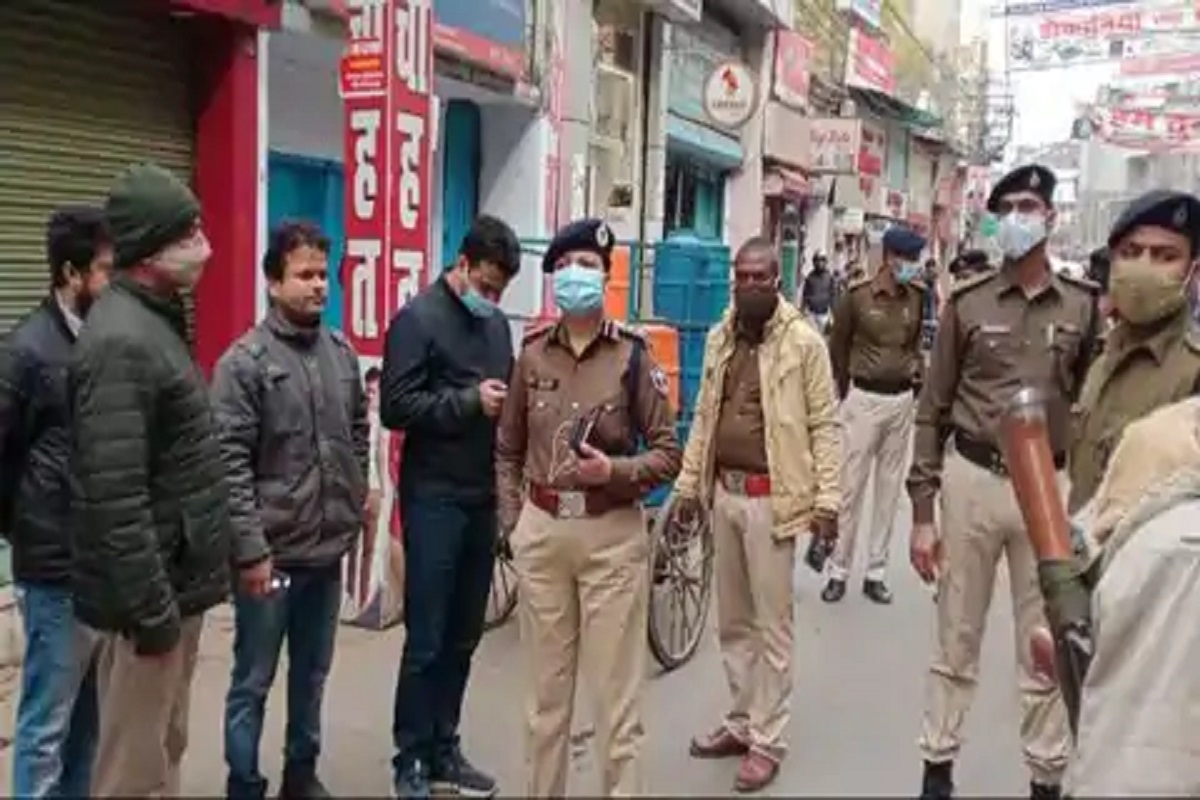 फिल्मी स्टाईल दरोडा; बाईकस्वारांनी 1 कोटी केले लंपास; ज्वेलर्स मात्र डोळे चोळतच राहिला