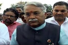 राज ठाकरेंच्या मनसैनिकांनी अडवली शिवसेनेच्या दिग्गज नेत्याची गाडी राज ठाकरेंच्या मनसैनिकांनी अडवली शिवसेनेच्या दिग्गज नेत्याची गाडी