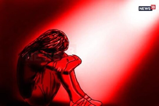 धक्कादायक! मोठ्या मुलीच्या उपचारासाठी पैसे नव्हते म्हणून लहान मुलीला 10 हजारांना विकले