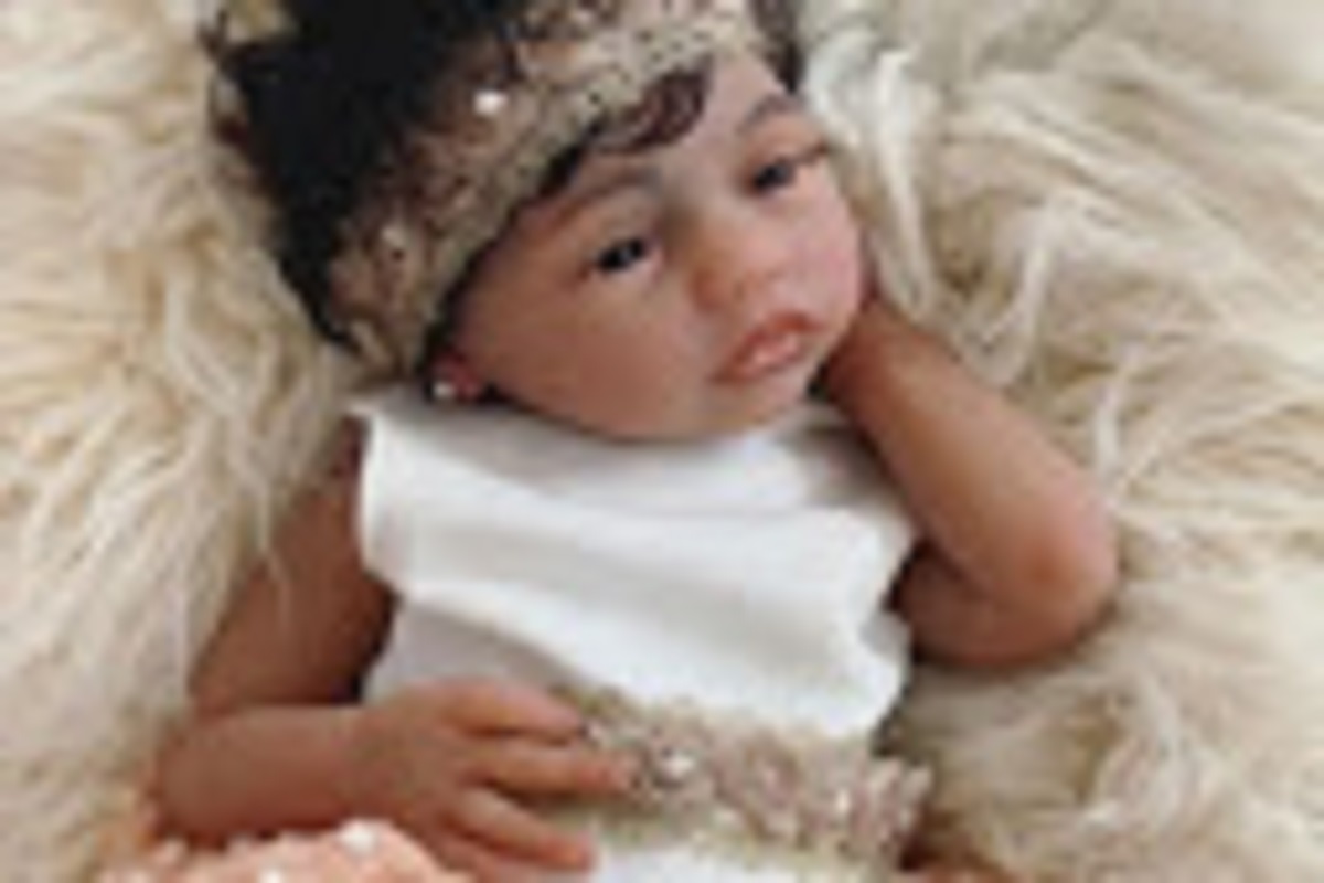 'या' गोड चिमुकलीच्या फोटोत दडलंय काही तरी वेगळंच; वाचून व्हाल थक्क