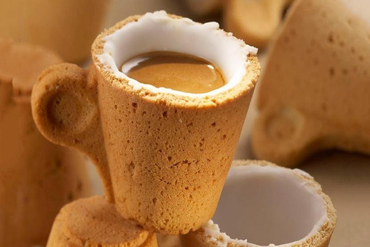 चहा प्या आणि कपही खाऊन टाका, कोल्हापूरात इंजिनिअर त्रिकुटाची भन्नाट शक्कल