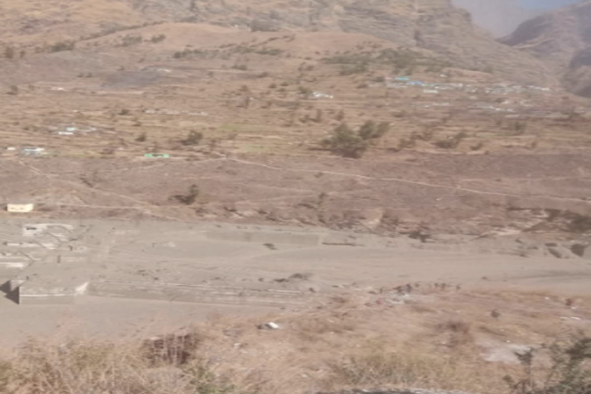 जोशीमठमध्ये हिमकडा कोसळून ऋषिगंगावर बांधलेले धरण फुटले, भीषणता दाखवणारे 5 भीषण VIDEO