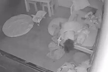 भूत की आणखी काही? चिमुरडीचा हा VIDEO पाहून तुम्हाला फुटेल घाम भूत की आणखी काही? चिमुरडीचा हा VIDEO पाहून तुम्हाला फुटेल घाम