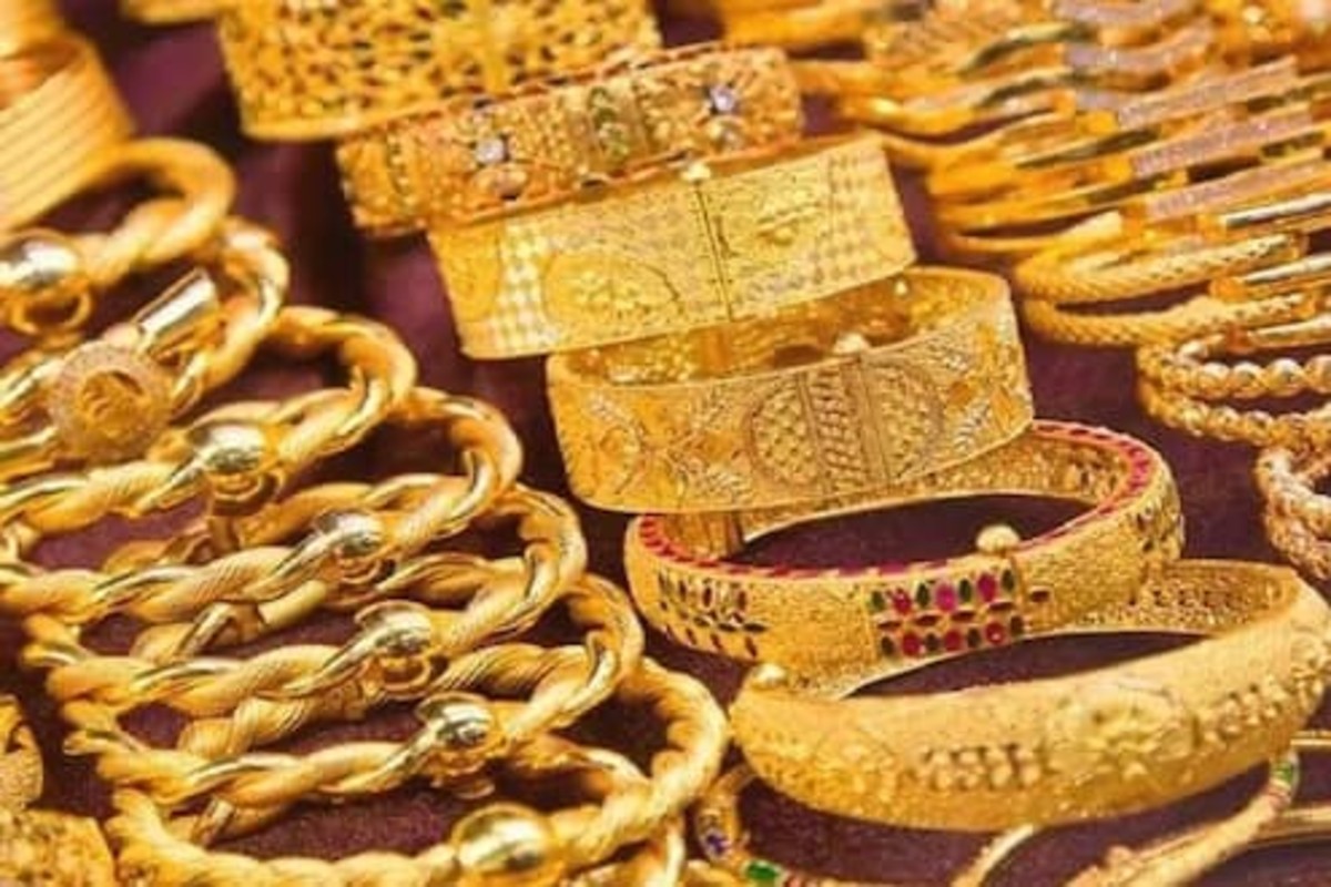 Gold Price Today: सोन्याचांदीचे भाव उतरले, खरेदी करण्यापूर्वी इथे तपासा लेटेस्ट दर