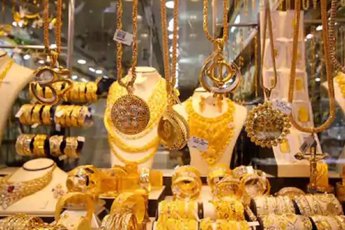Gold Price Today: सोने-चांदी दरात पुन्हा घसरण; पाहा आजचा लेटेस्ट गोल्ड रेट