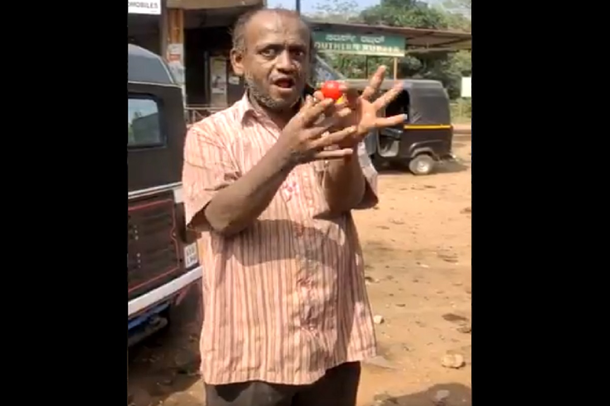 OMG! नाकातोंडातून काढला बॉल, कान-डोळ्यातून नाणं; कधीच पाहिला नसेल असा भन्नाट जादूचा VIDEO