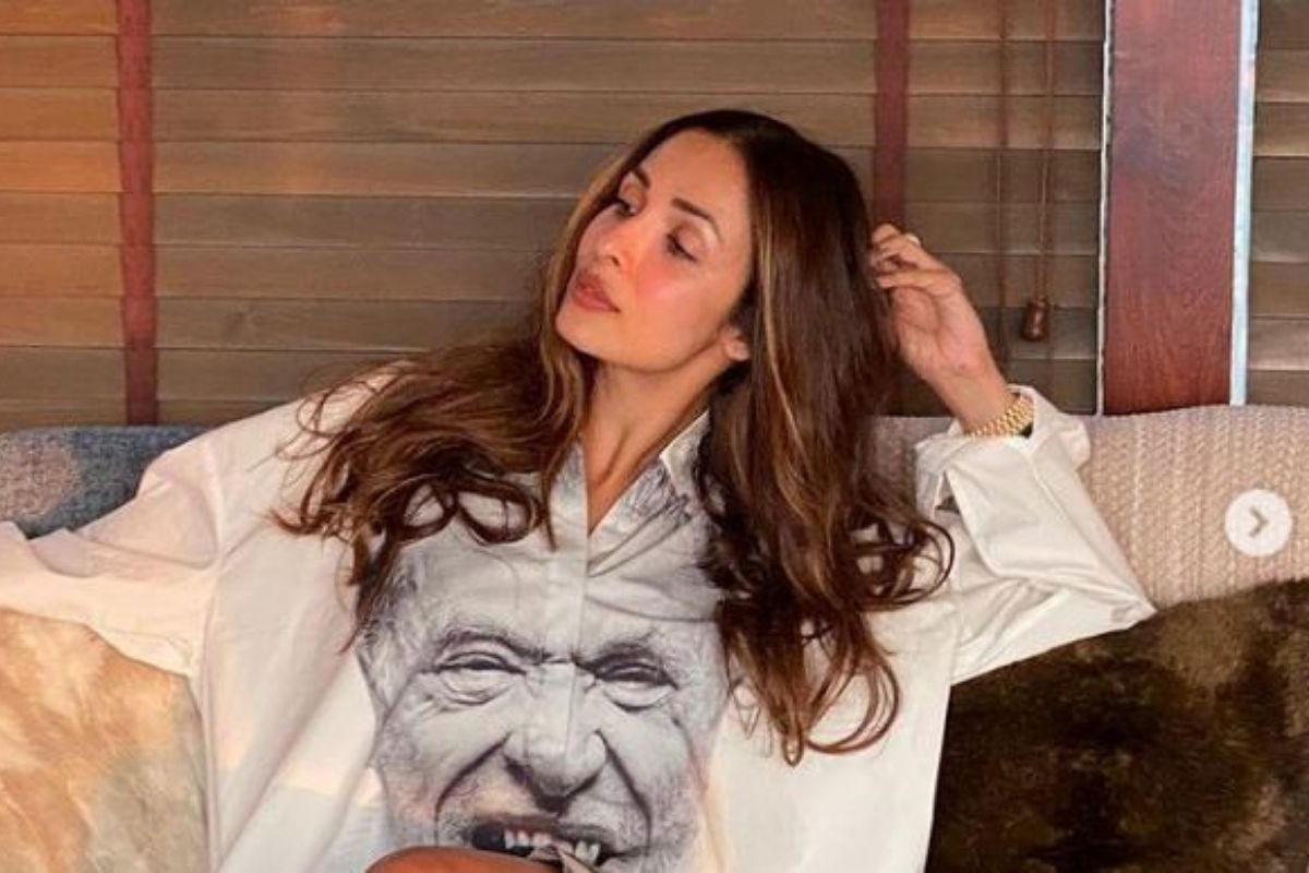 Malaika Arora : ओव्हर साईज शर्टमधील मलायकाच्या फोटोनं वेधलं चाहत्यांचं लक्ष