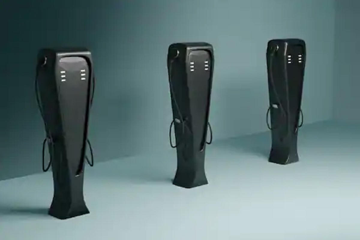 विद्यार्थ्यांनी तयार केलं इलेक्ट्रिक बॅटरी किट; एका चार्जमध्ये 80 किलोमीटर धावणार बाईक