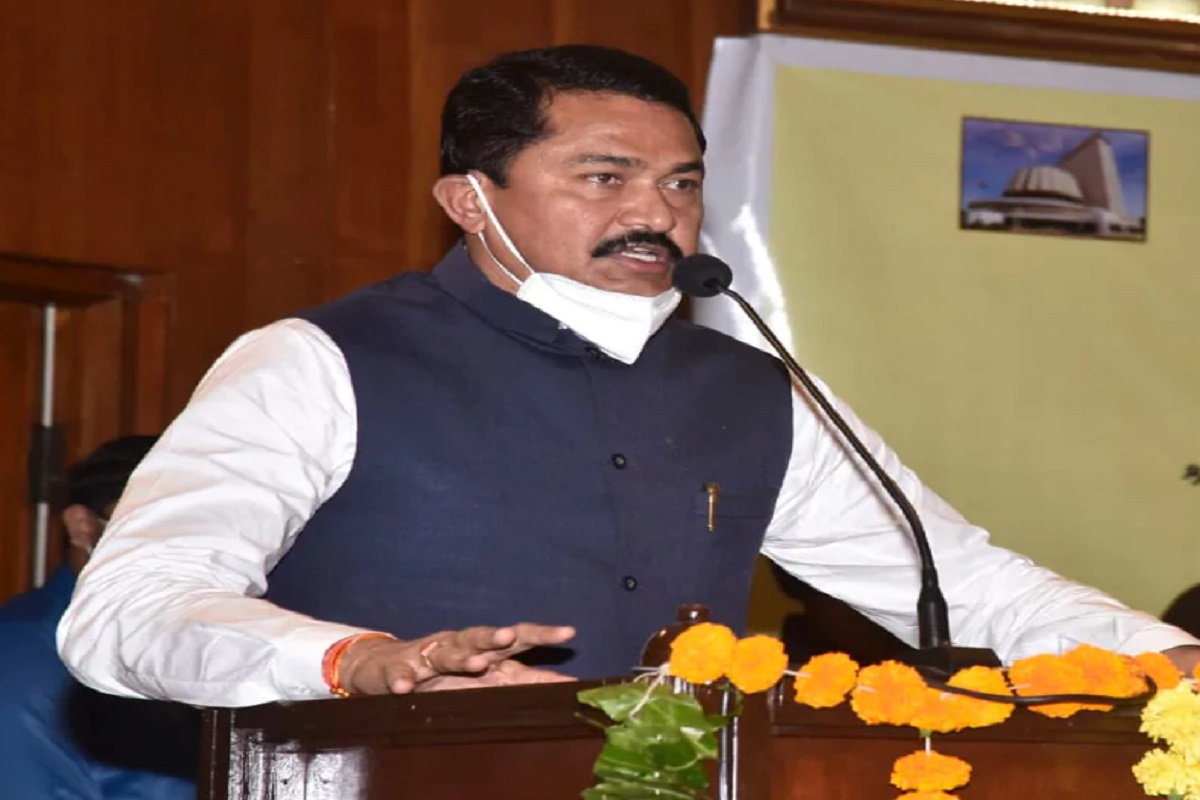 काँग्रेस खासदाराची जीभ घसरली; नानांच्या सोहळ्यादरम्यान व्यासपीठावरुन वादग्रस्त शब्दाचा वापर