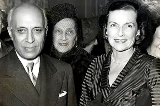 Love Story : काय होतं जवाहरलाल नेहरू आणि एडविना माऊंटबॅटन यांच्या नात्याचं सत्य?