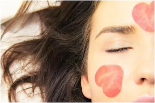 कॉस्मेटिक्सची गरज नाही; नैसर्गिकरित्या सुंदर, तरुण दिसण्याचे 6 सिक्रेट