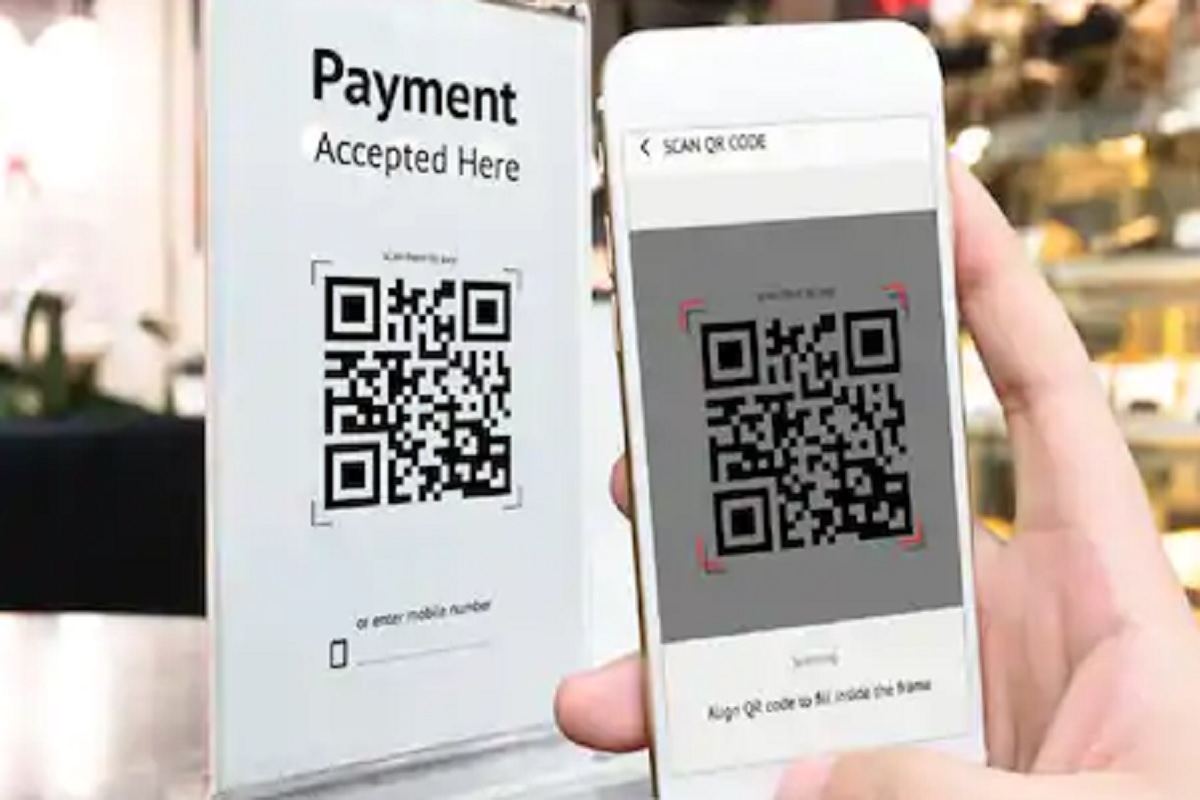 QR कोड स्कॅन करून पेमेंट करताय? या फ्रॉडपासून वेळीच सावध व्हा, अन्यथा बसेल मोठा फटका